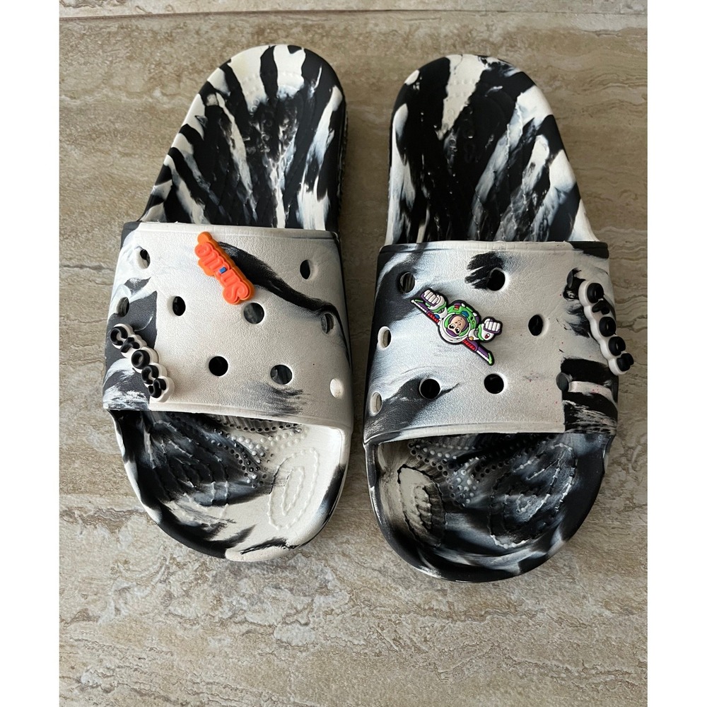 Crocs Classic Marble Sandals Mens 6 Women 8 Black White Swirl Jibbitz Comfort